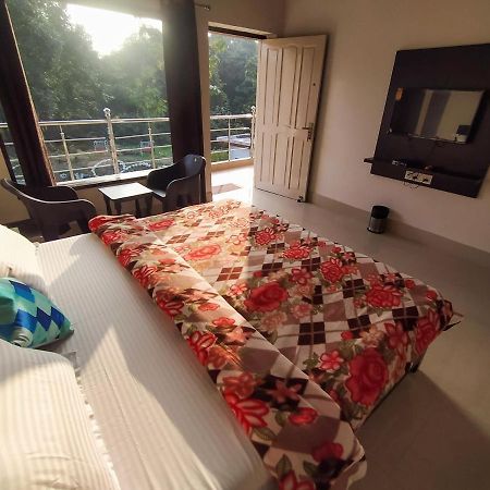 Anugraha Homestay Rāmnagar Exterior foto
