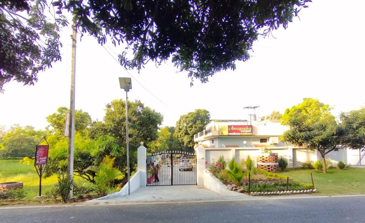 Anugraha Homestay Rāmnagar Exterior foto
